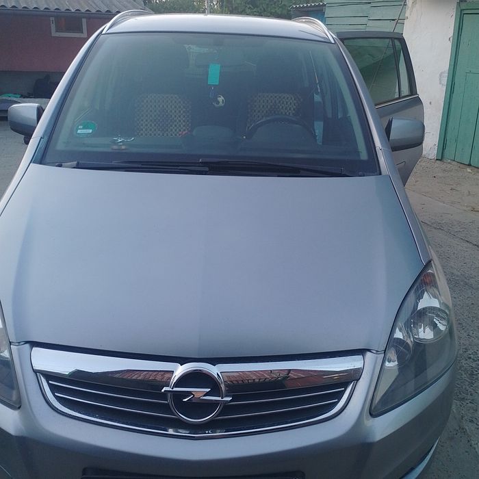 Продам Опель зафіра б ,1,7 дизель,пригнана з Німеччини 4,5рлки тому,