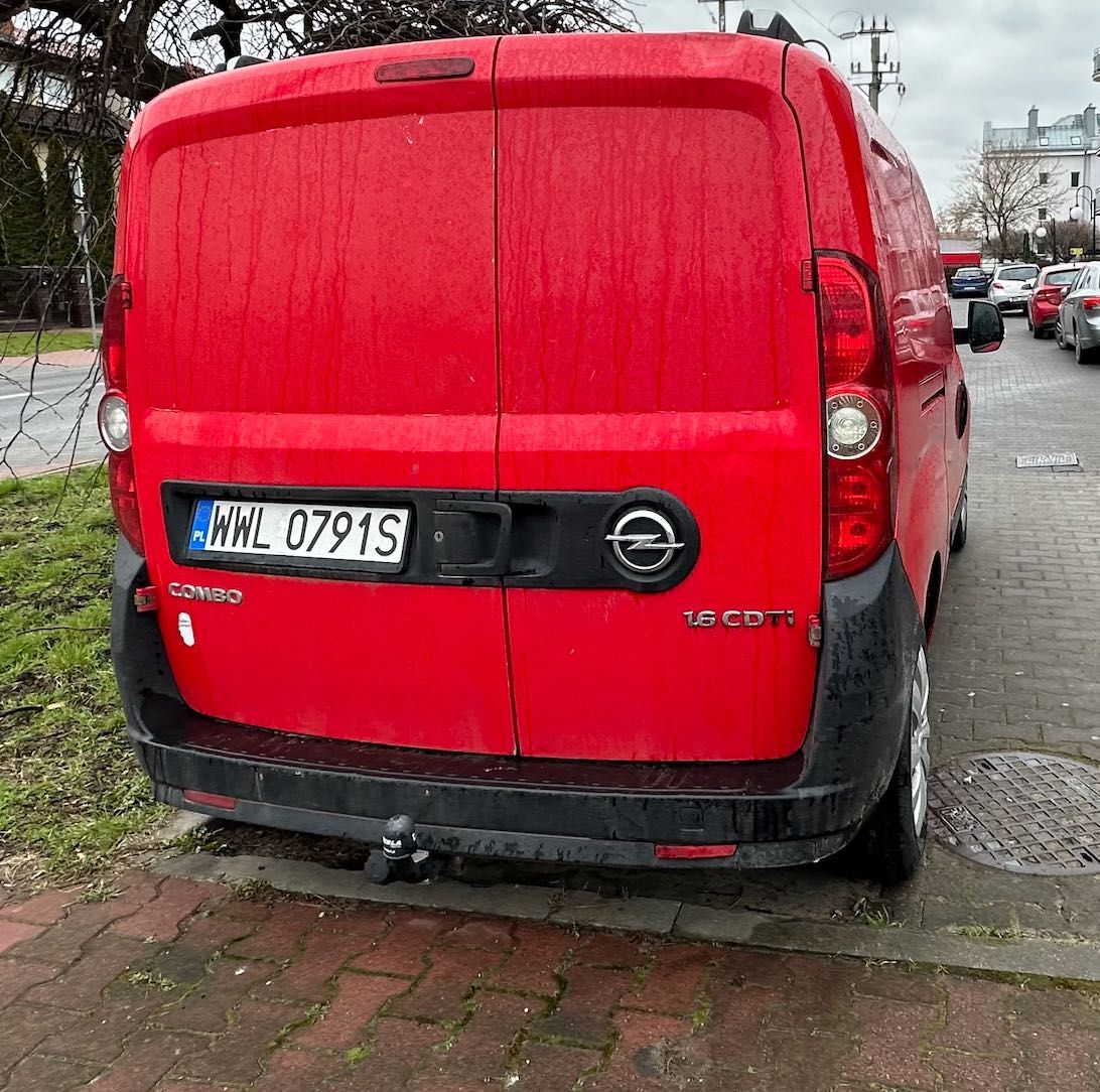 Wynajem aut wypożyczalnia tani najem LPG Kombi, Blaszak, Bus, hak FV