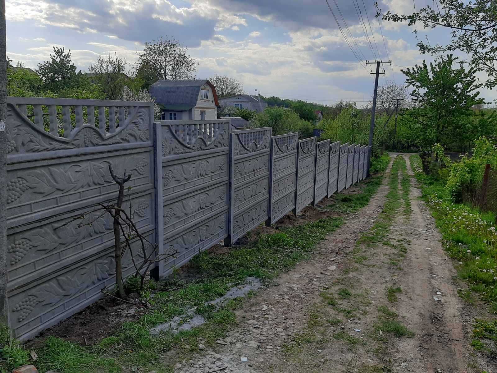 Бетонна огорожа (еврозабор)   Доставка та встановлення