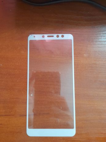 Защитное стекло на Xiaomi Redmi 5 Plus  белое