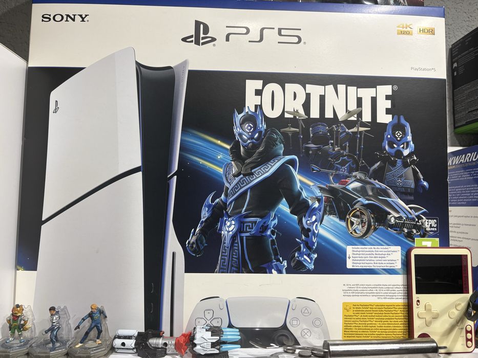 Konsola ps5 slim z grami