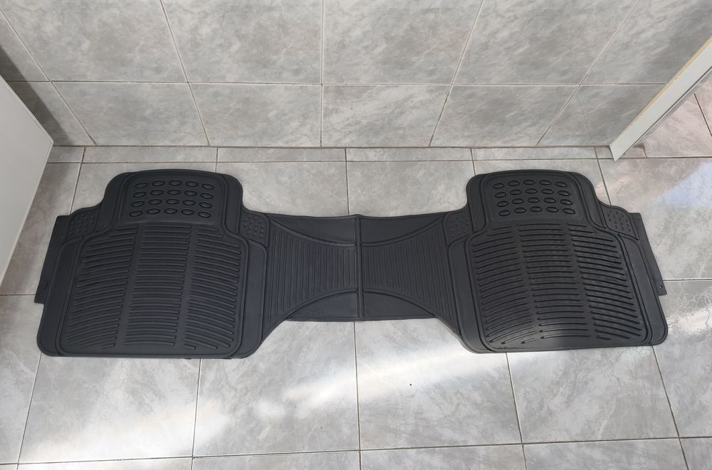 Tapetes Auto de Borracha NOVOS