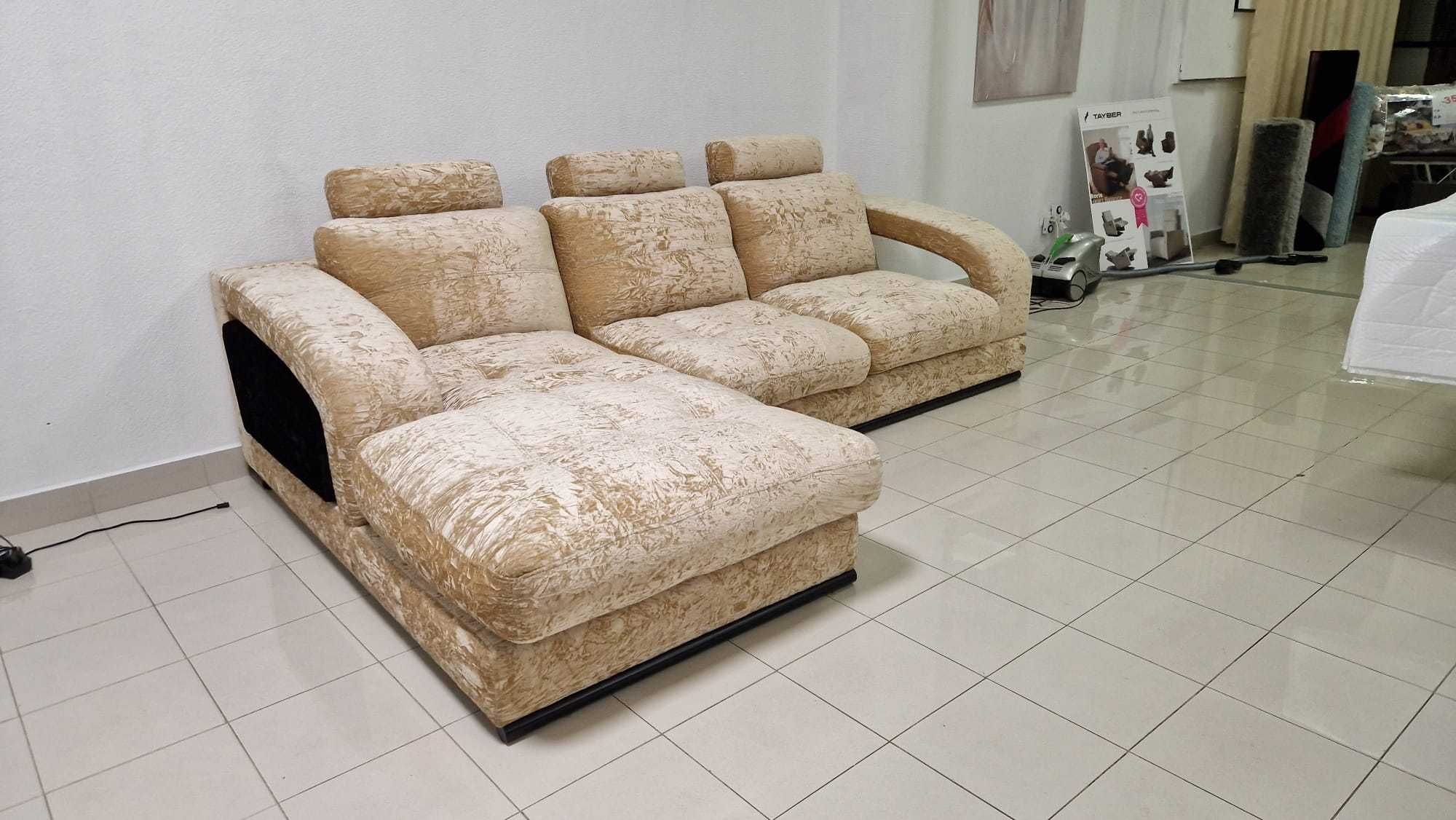 Sofa Chaise longue c/ puff Em tecido Dourado/preto *Novo*