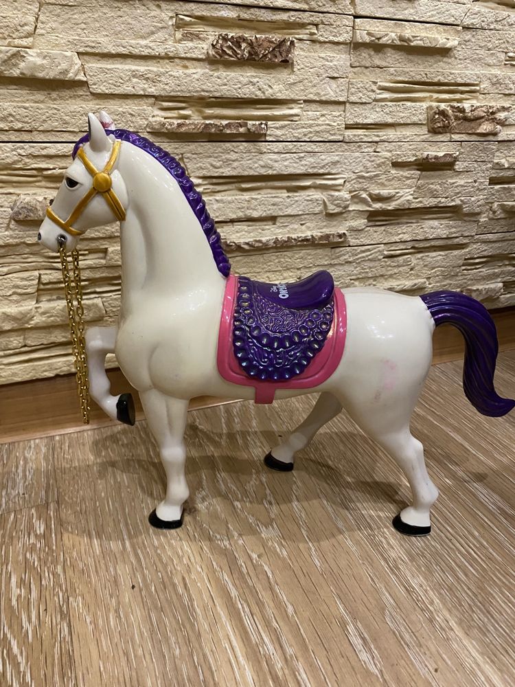 Кінь для ляльки Disney