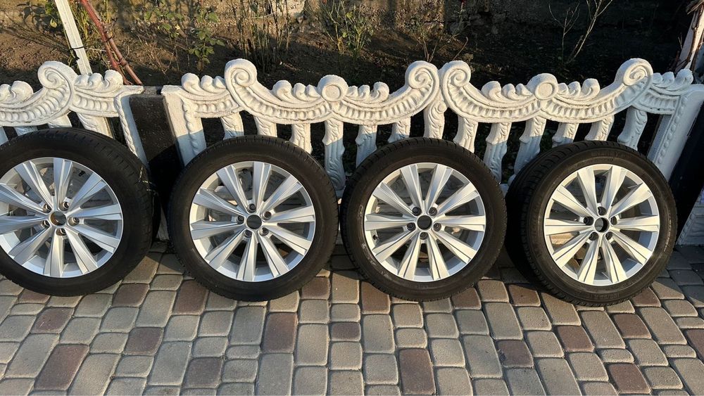 Титани WV. 195/55 R16.
