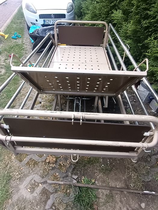 Łóżko rehabilitacyjne metalowe