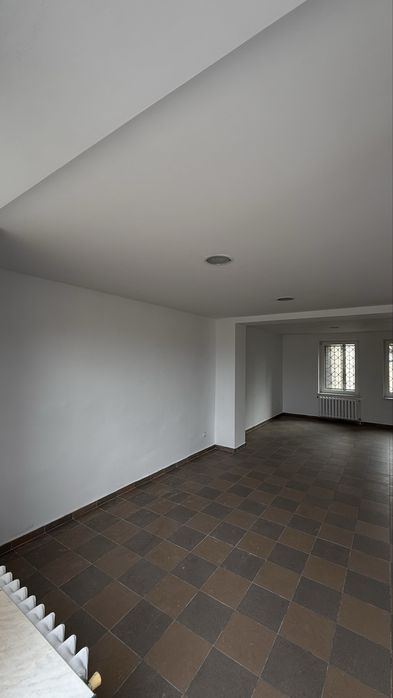 Lokal 50 m² naprzeciwko CP – świetna widoczność, parking free!