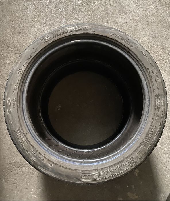 Pneus 225/45R18 semi-novos em muito bom estado