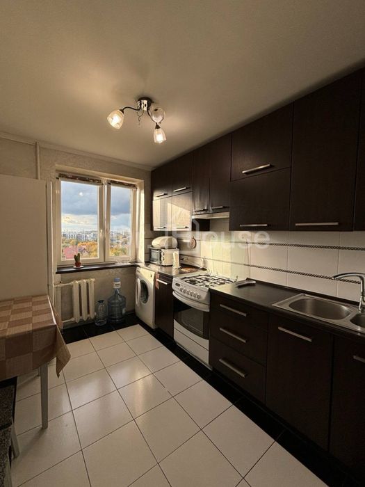 Оренда 2-кімнатної квартири на Стрийській