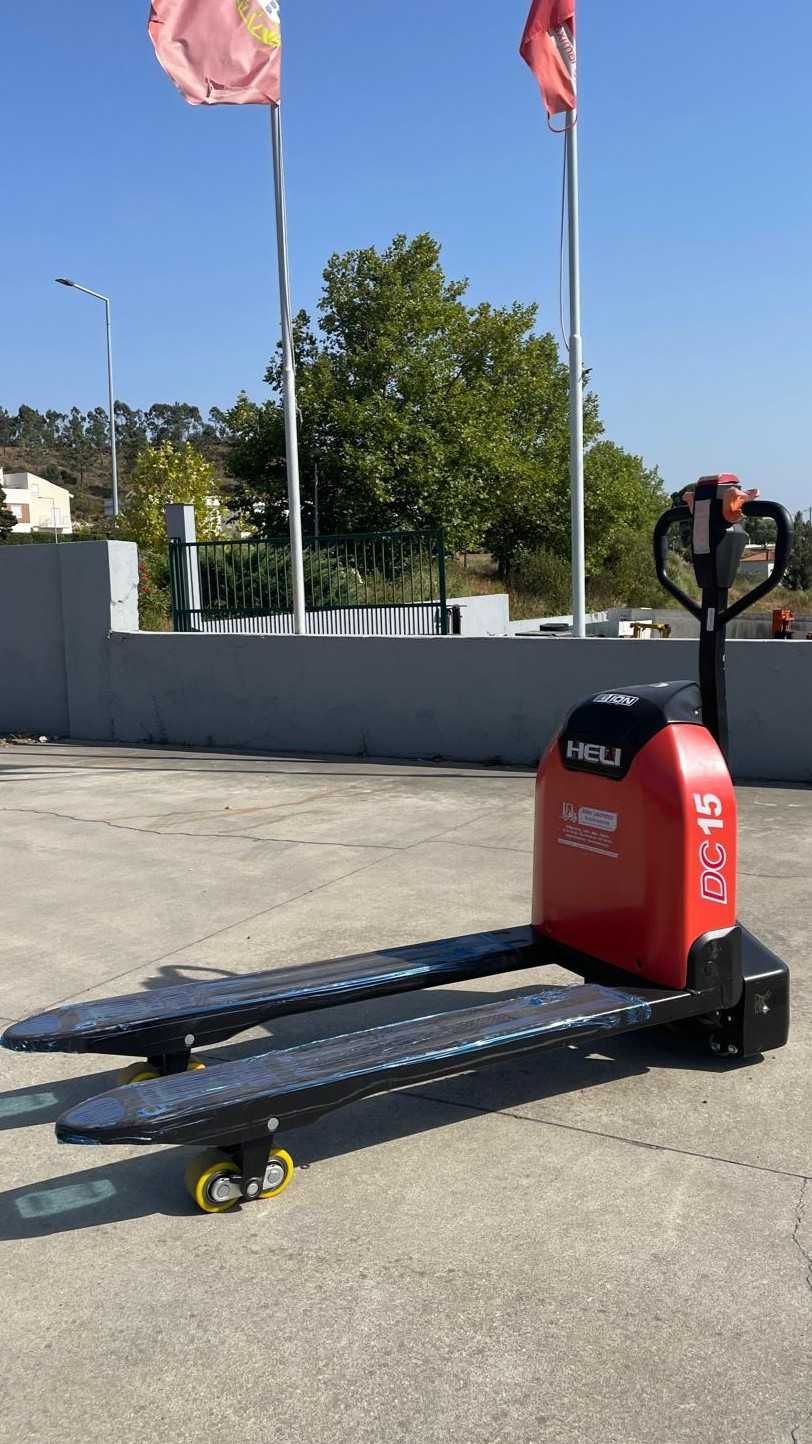 Porta paletes Eléctrico Heli CBD-15