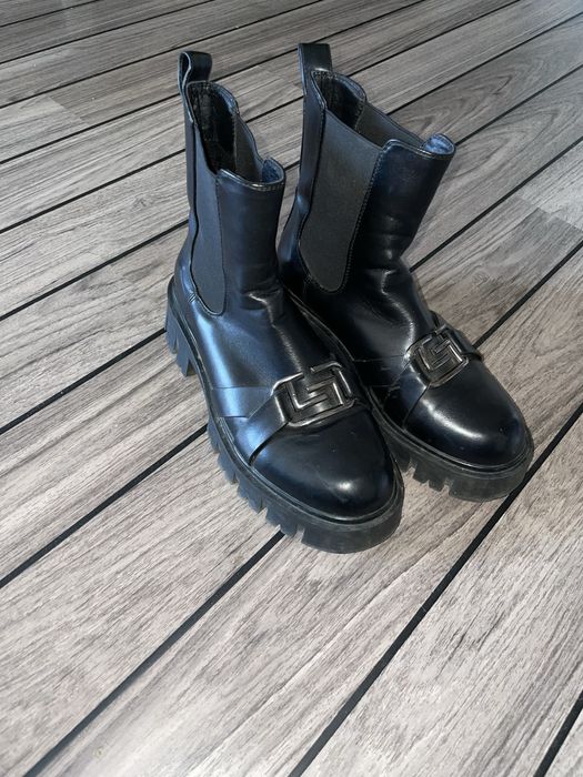 Жіночі демі челсі 38 розмір чорні