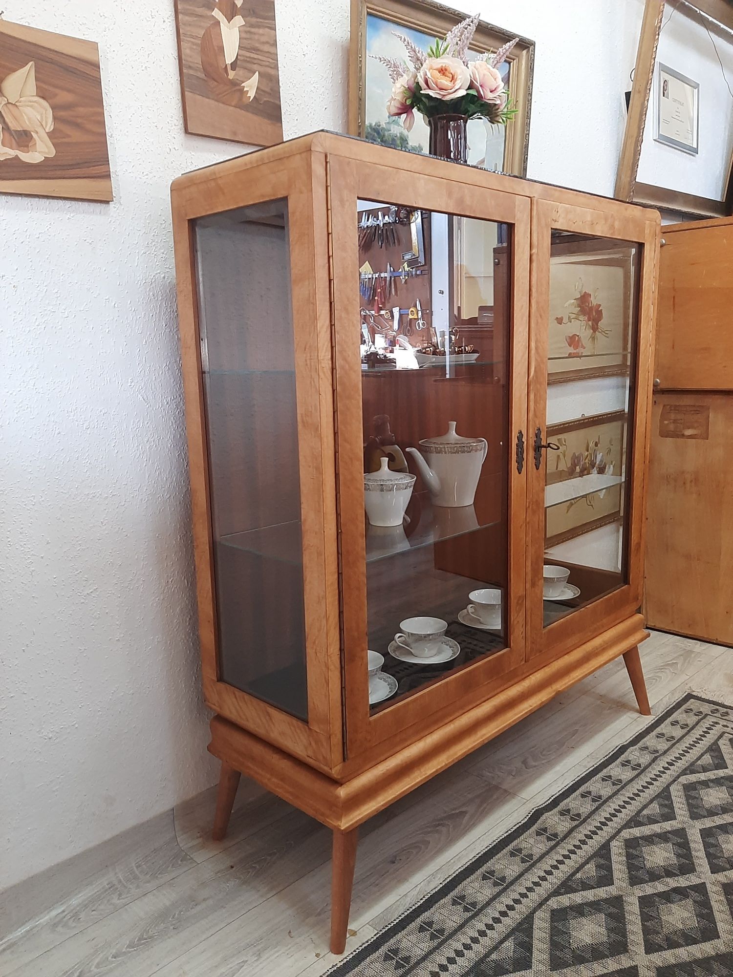 Komoda / witrynka w stylu art deco po renowacji