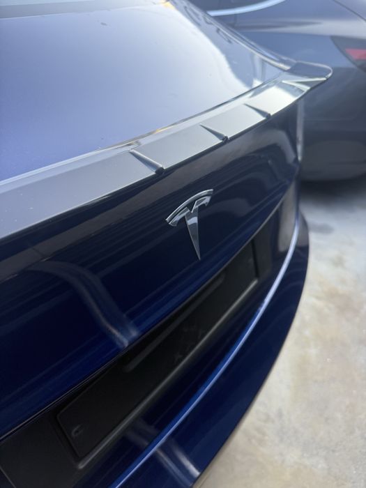 Spoiler tesla model 3