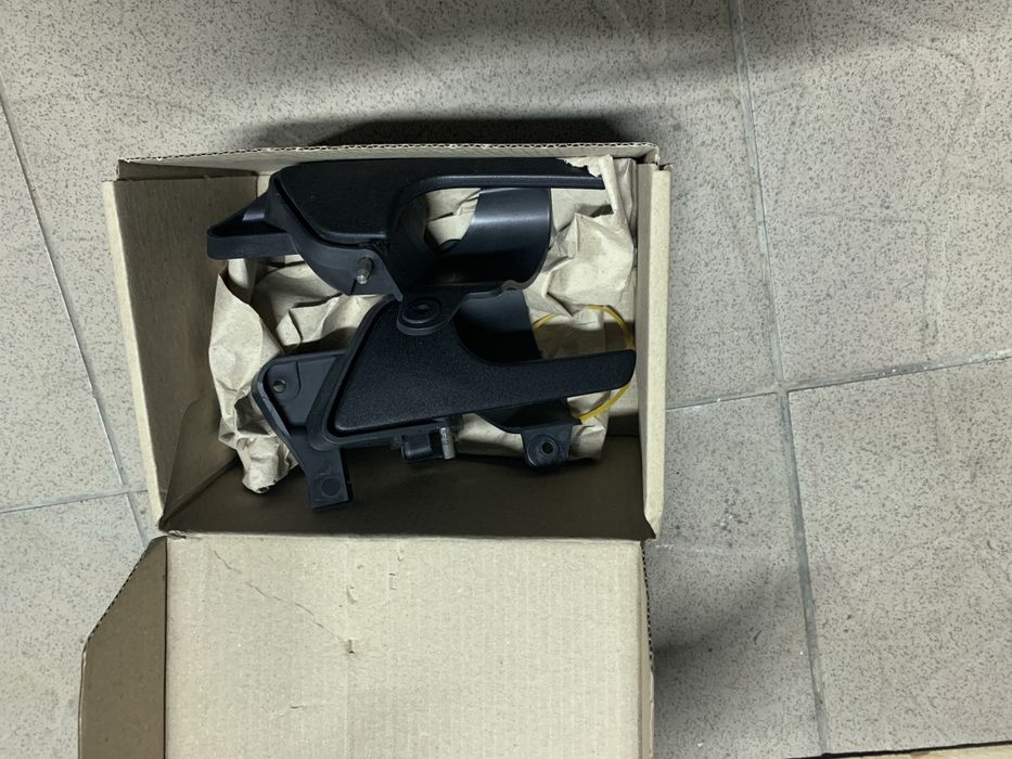 Ручка передня Volkswagen Transporter T5