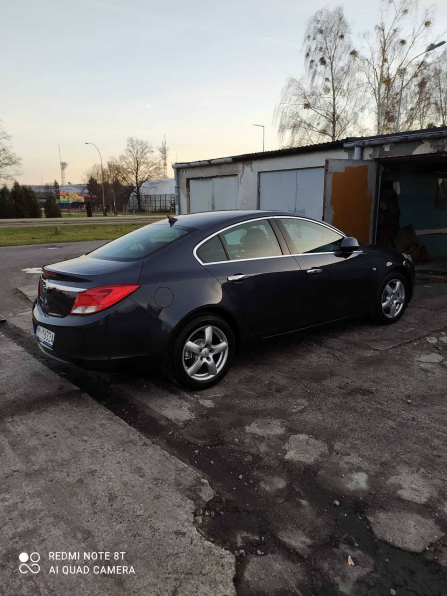 OPEL INSIGNIA 1.8 benz. 2010r.