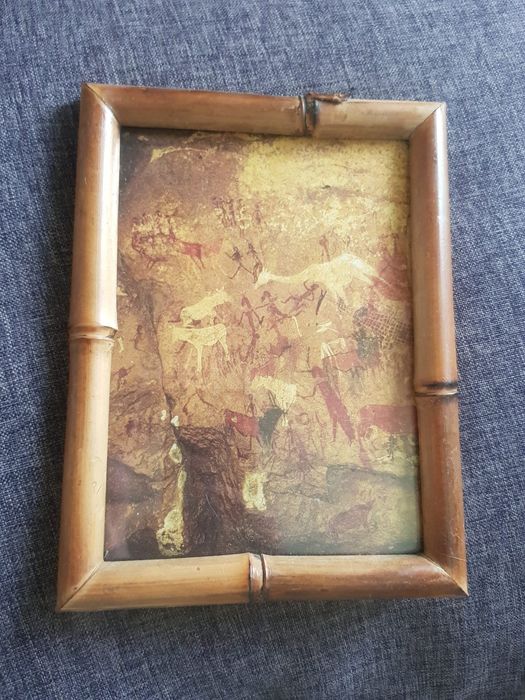 Настенная Картина "Наскальные Рисунки" Под Стеклом, Рамка Бамбук