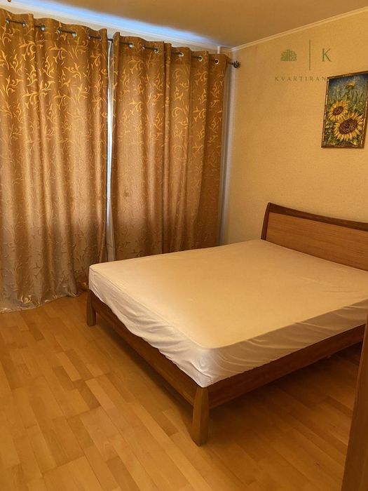 Продам 2 комнатную квартиру просп. Науки