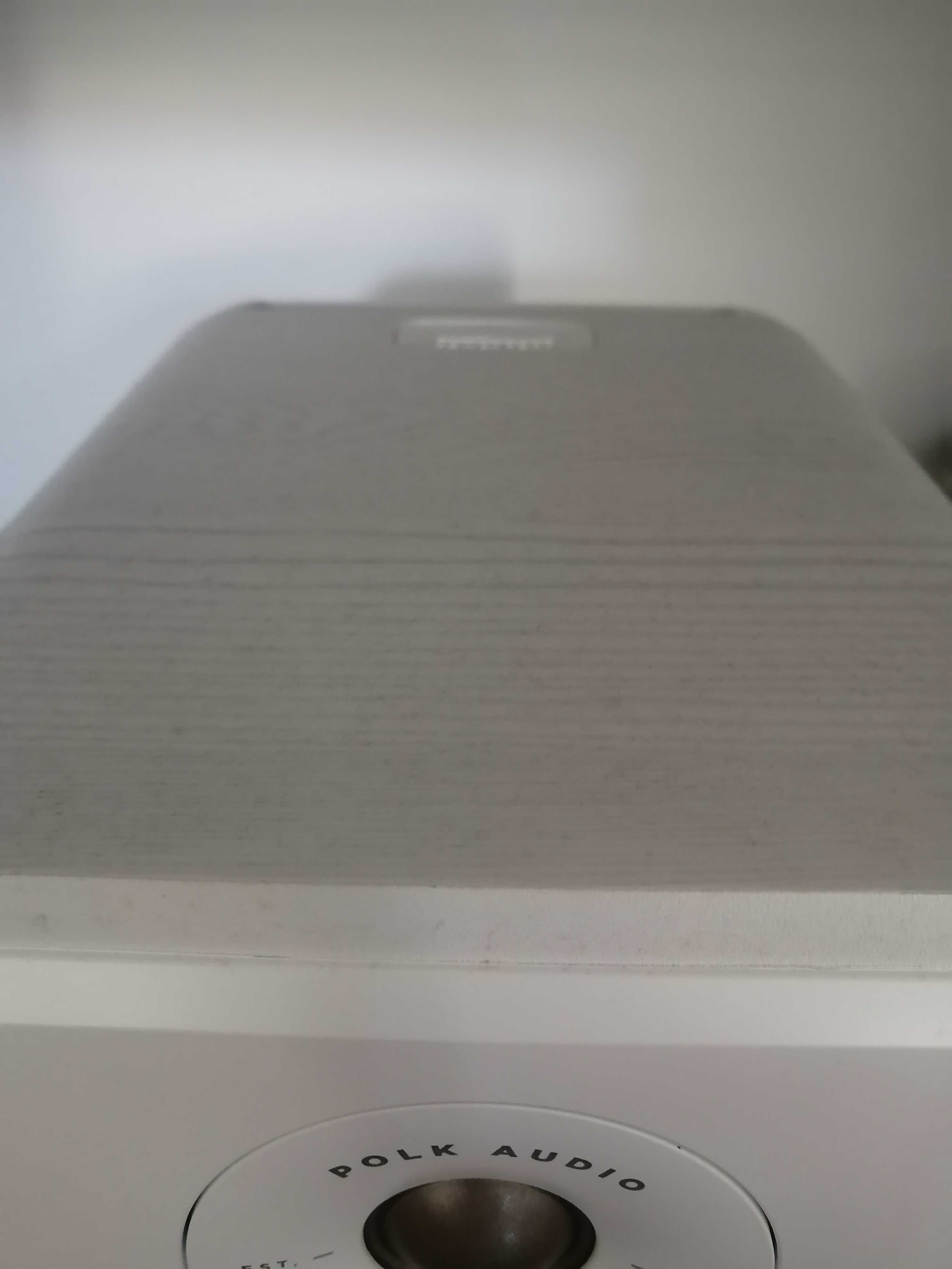 Amplificador Rotel e Colunas - Polk Audio Signature S15E White
