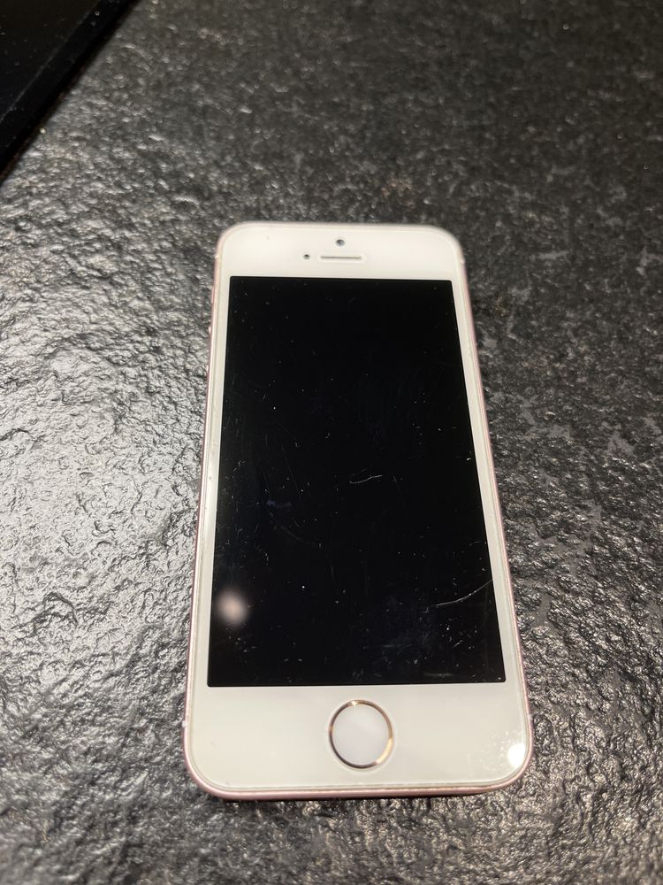 Iphone SE 32GB Rose Gold z 2016