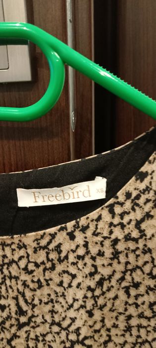 Piękna sukienka w zwierzęcy print XS