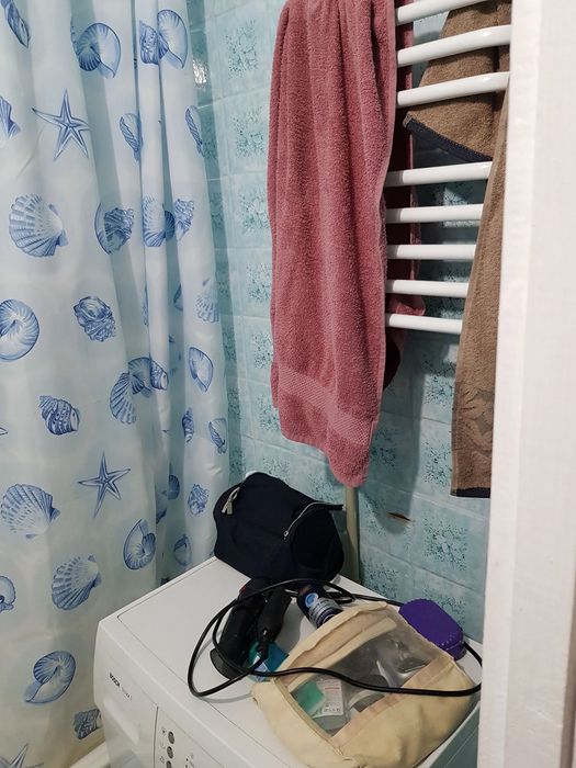 Продам велику 4-кімнатну квартиру в самому центрі