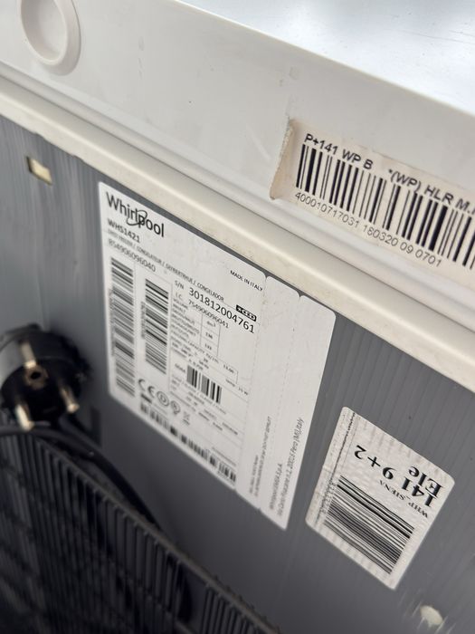 Zamrażarka Whirpool WHS1421