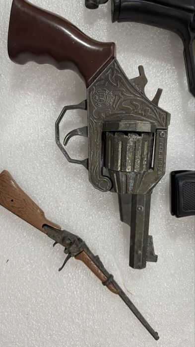 Lote de binquedos antigos formato pistola