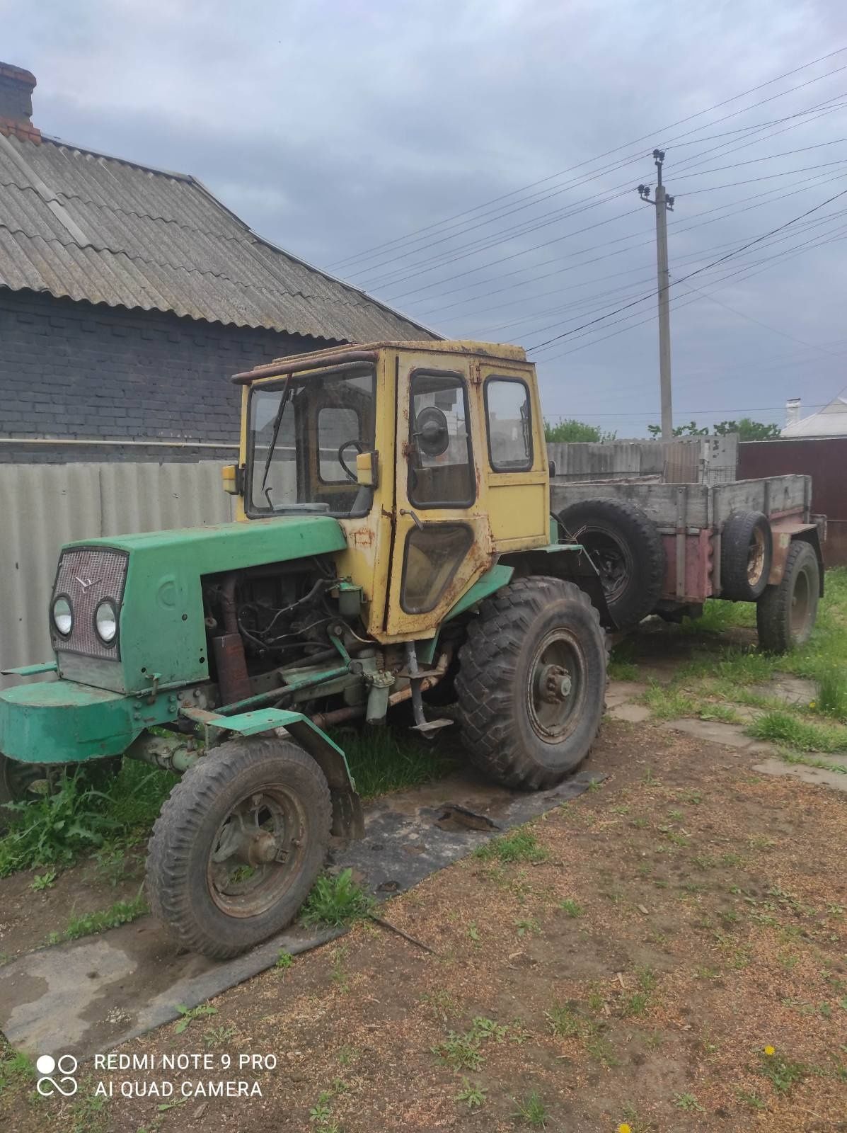 Продам трактор с прицепом