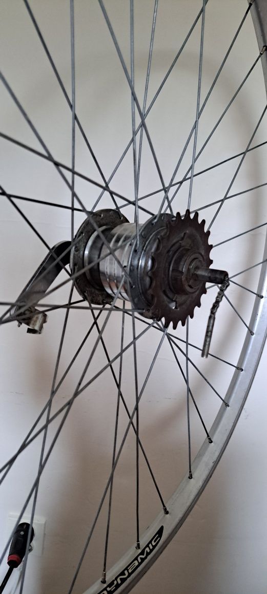Koło do roweru rozmiar 28  3 biegi