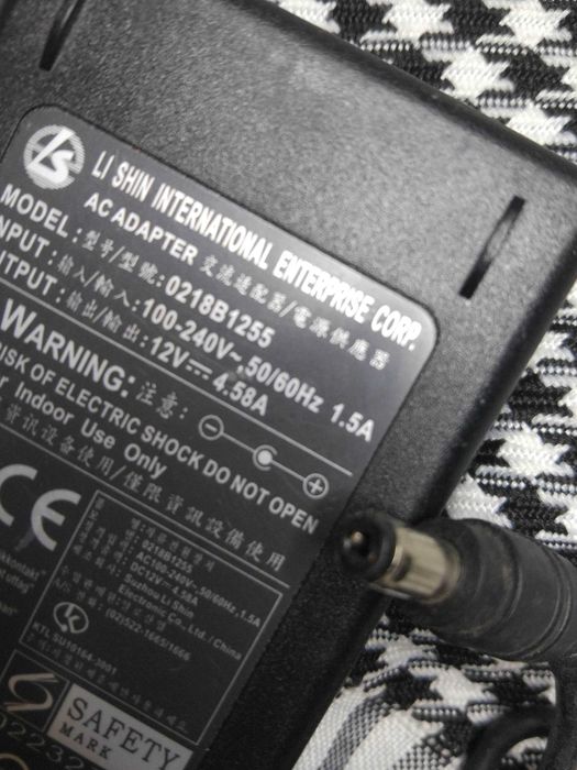 Блок живлення питания 12V 4.58A 5.5X2.1mm