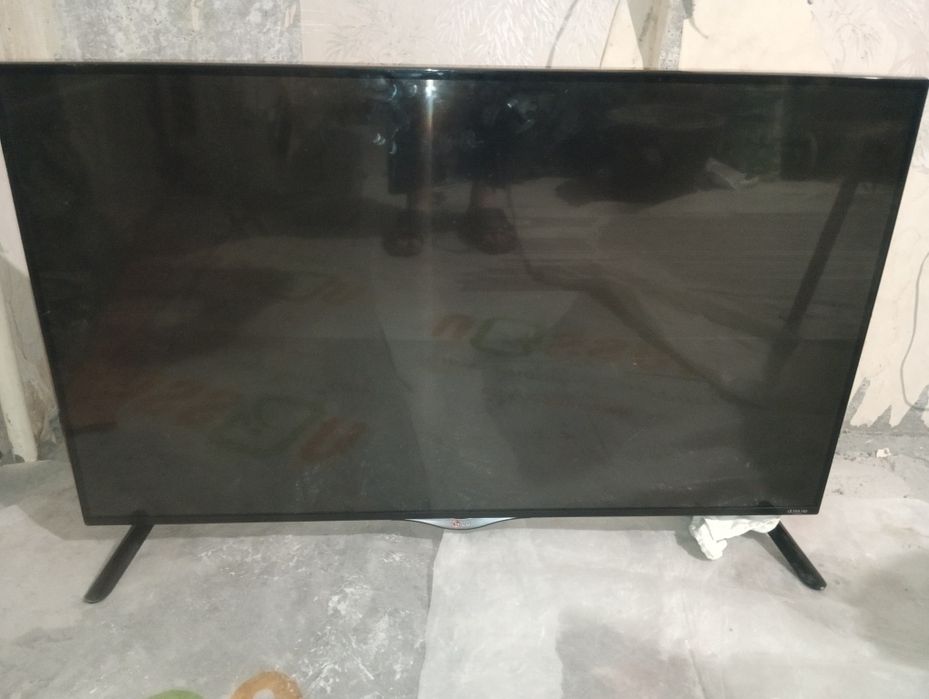 Телевізор LG 42 ub820v на запчастини.