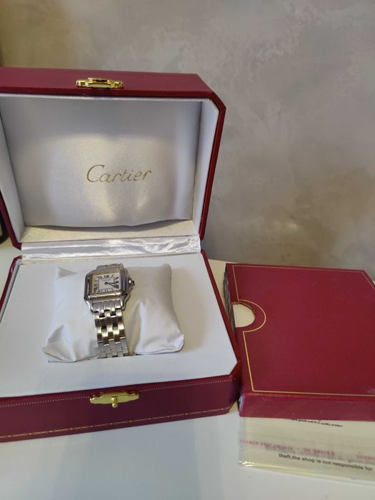 Годинник Panthère de Cartier, Medium model