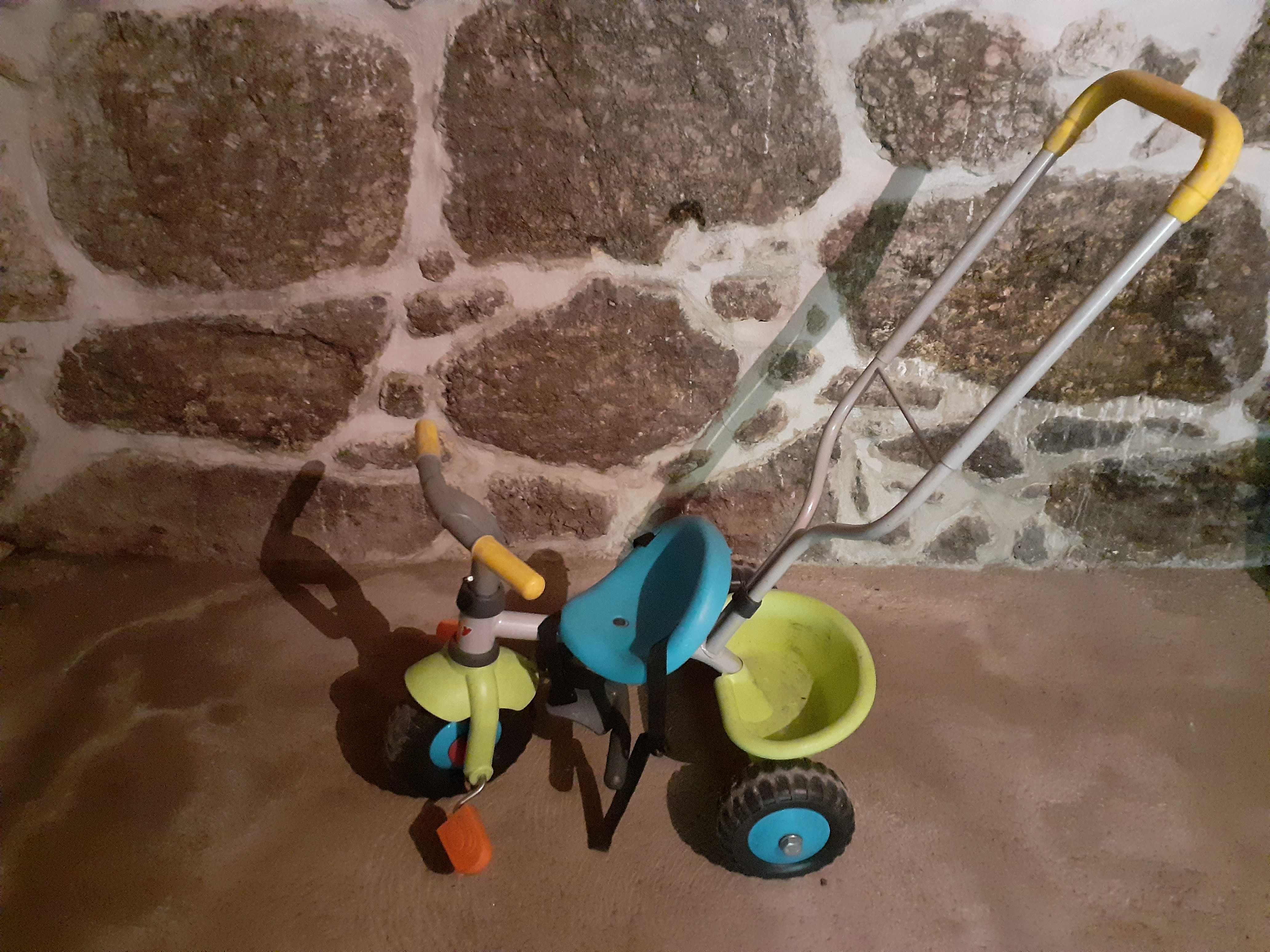Triciclo Criança