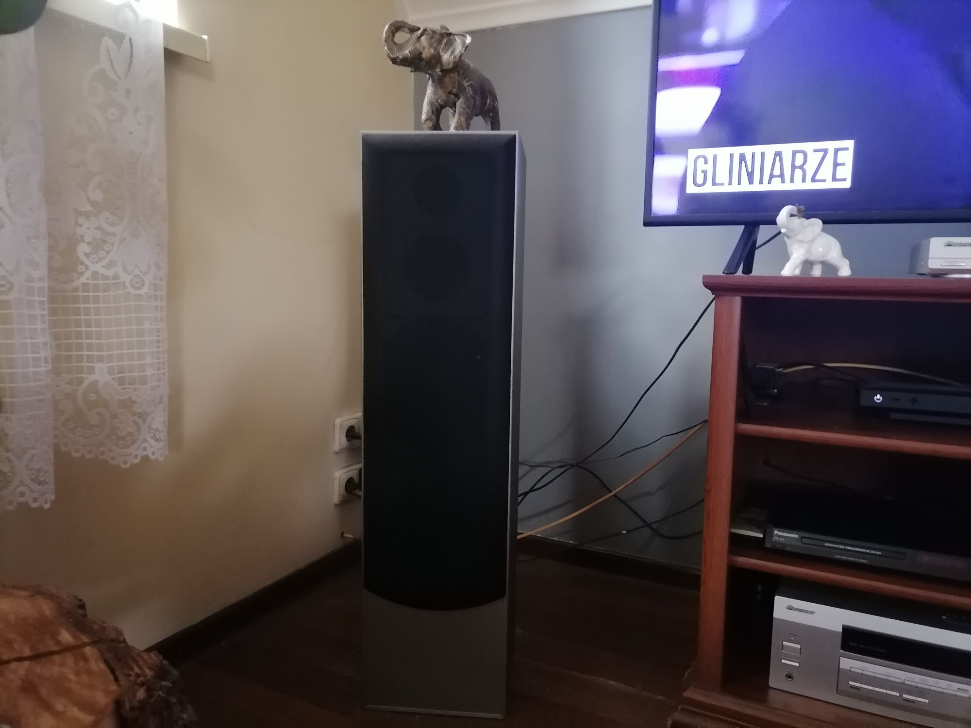 Zestaw Pioneer plus pięć głośników
