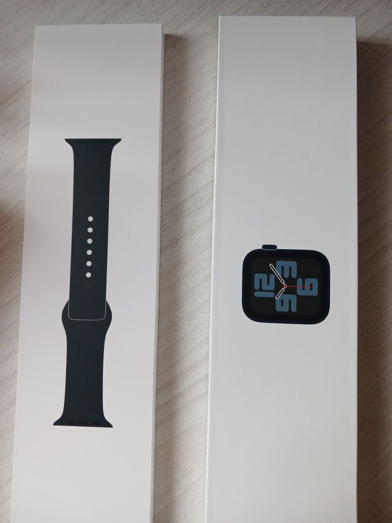 Смарт-часы Apple Watch SE gen 2 GPS 44mm