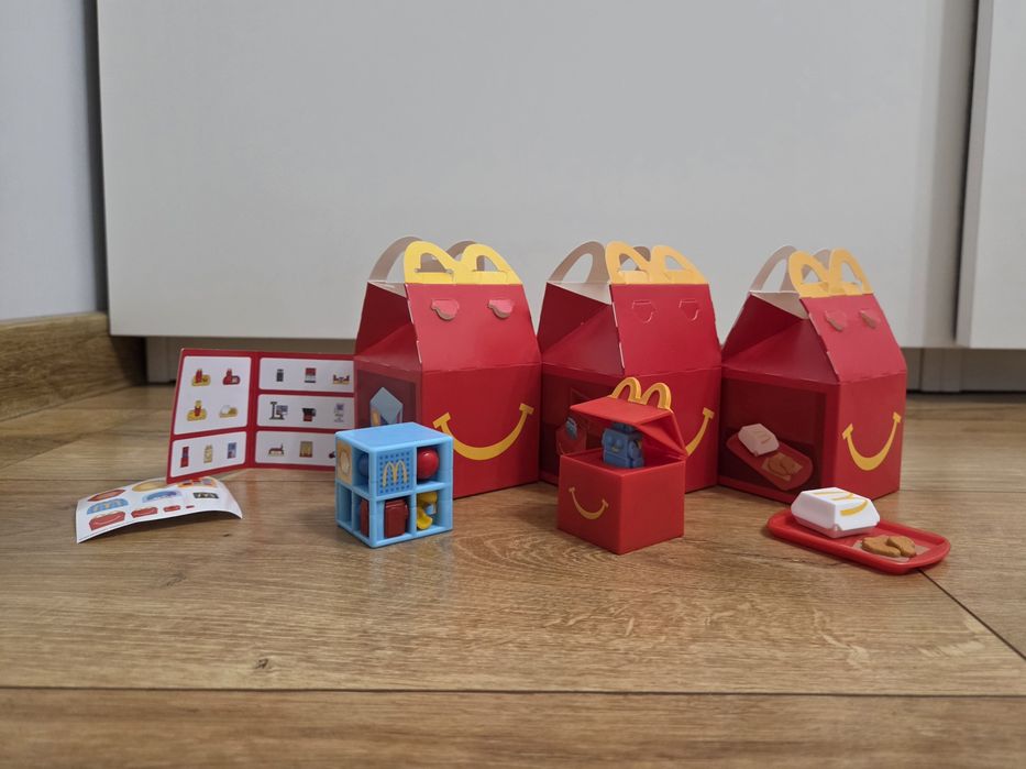 Mniaturowe zabawki / Małe repliki wyposażenia restauracji McDonald's