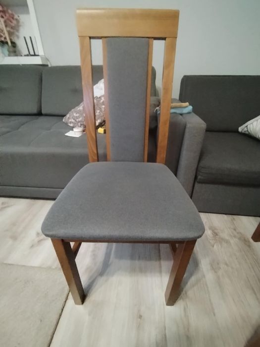 Stół rozkładany + 6 krzeseł