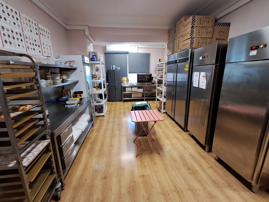 Trespasse de loja de restauração.  130 mil. Ótima oportunidade