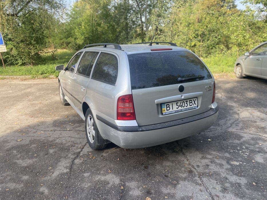 Skoda Octavia Tour 2006год 1,8 газ-бензин