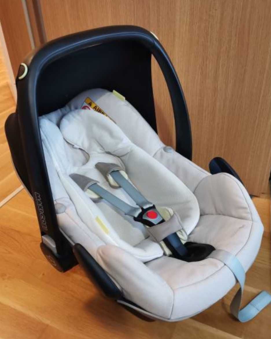 Фирменная коляска Maxi Cosi 3в1, автокресло, зимний и весенний конверт