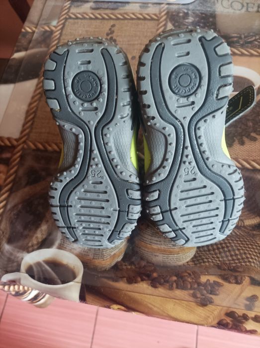 Детские кроссовки Superfit р-р 25 стелька 14.5