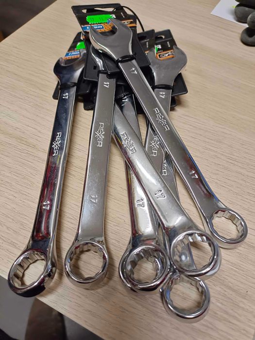 Klucz płasko-oczkowy 17