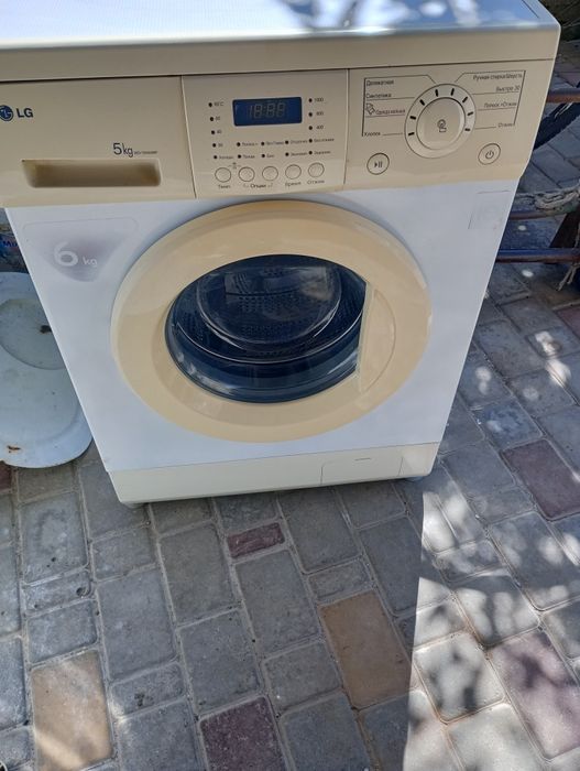 Продам стиральную машину
