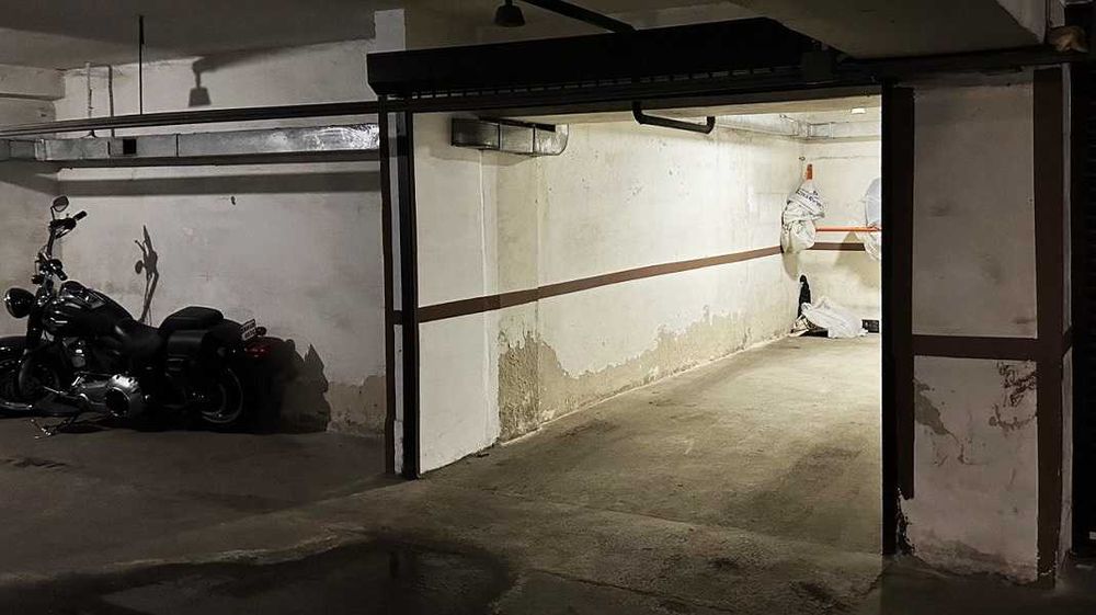 Продаж паромісце гараж бокс вул. Васильківська 18 Голосіївський район