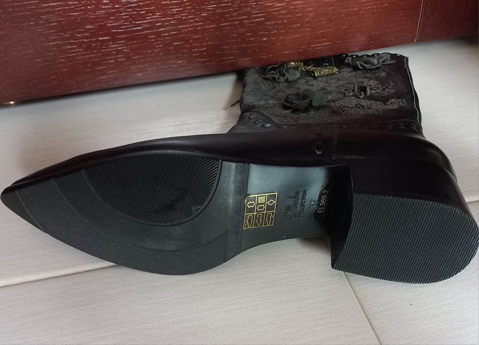 Женские ковбойские сапоги  натуральная кожа 37 - 37,5,чёрные,новые