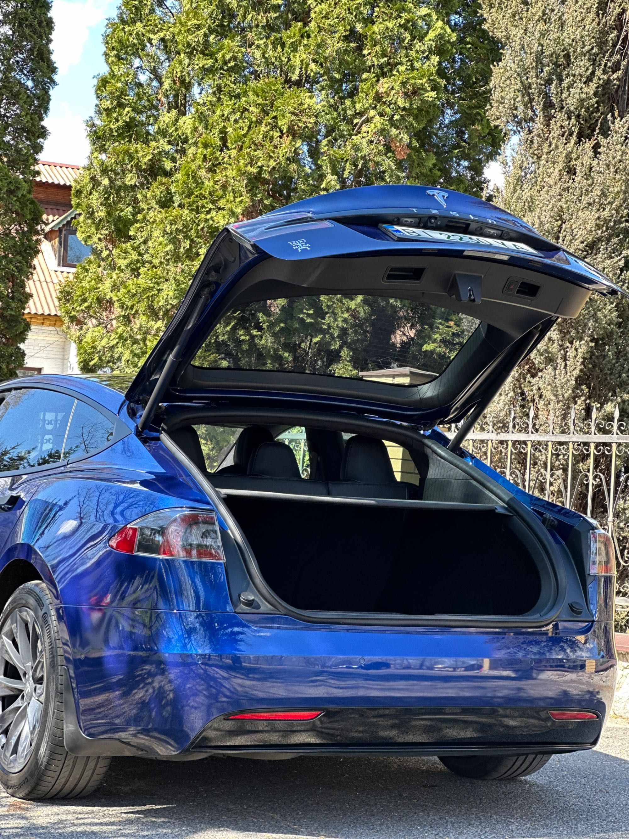 Tesla Model S 2020 10кВт Long Range Plus