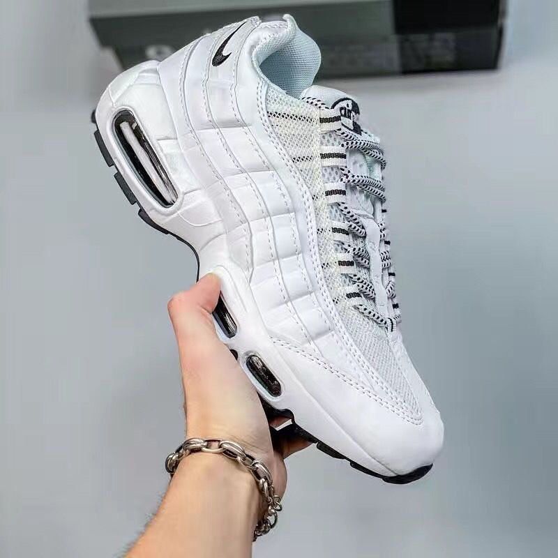 AirMax95 на балонах