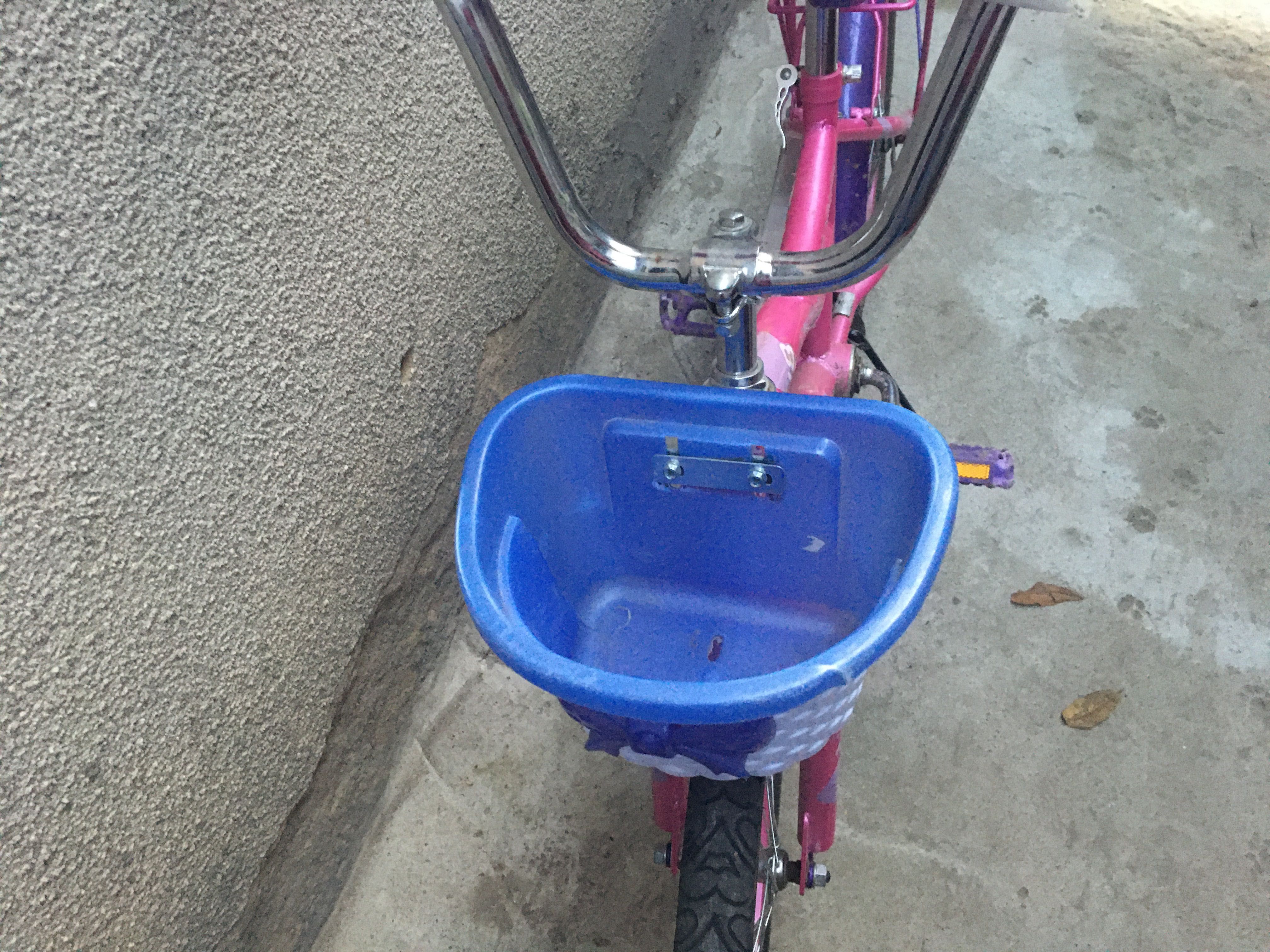 Велосипед для дівчинки на 6-8 років
