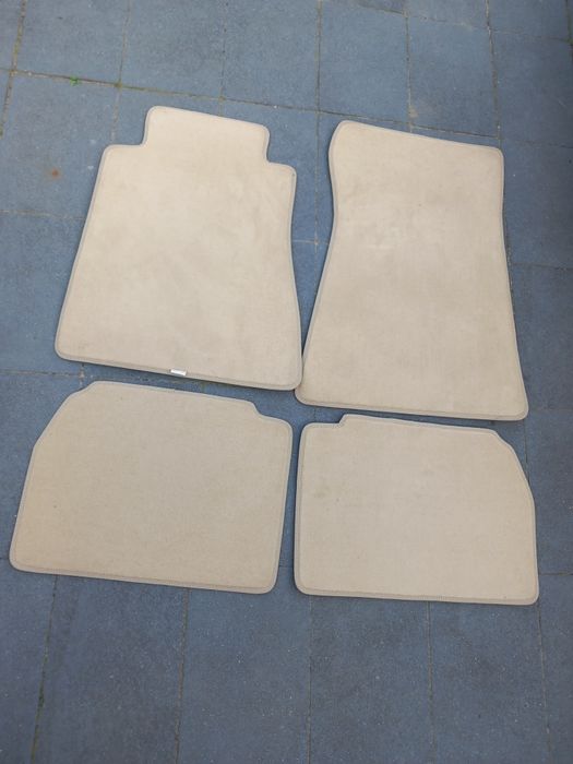 Dywaniki welurowe Mercedes W201