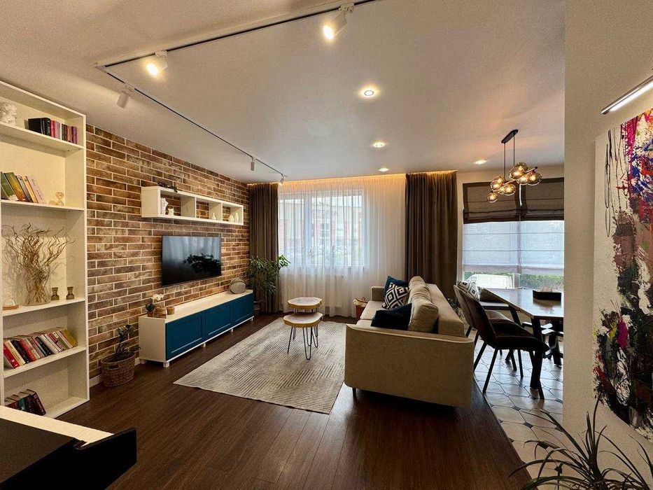 Продаж шикарної 2-кім+студія,підвал, в найкращому ЖК району Місто трав